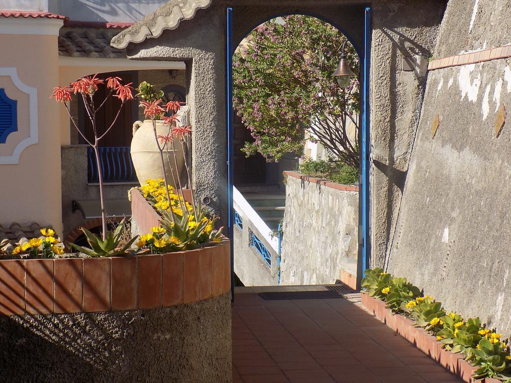 Maison De Fleurs Maiori Exterior photo